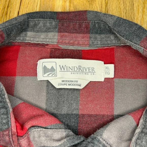 Wind River | Modern Fit Black & Red Plaid 100% Cotton ButtonUp Long Sleeve Shirt - Picture 2 of 8